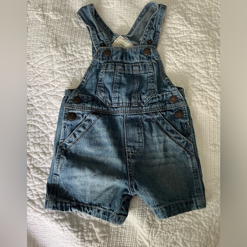 Genuine Baby by Oshkosh B gosh bib overall shorts. Size 9 months